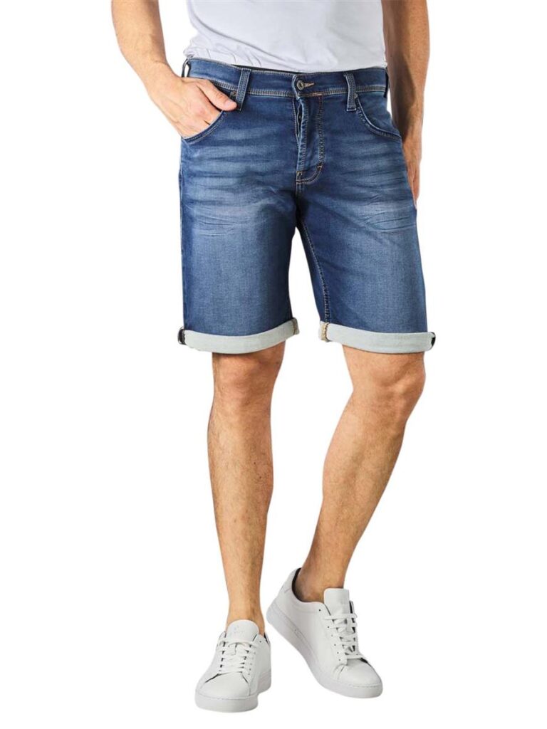 Die ultimative Anleitung für Herrenshorts von Mustang: Finde deine perfekte Passform