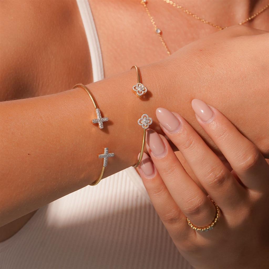 Empowering Women Through Jewelry: The Story Behind Ella Stein’s Artisan-Made Bracelets