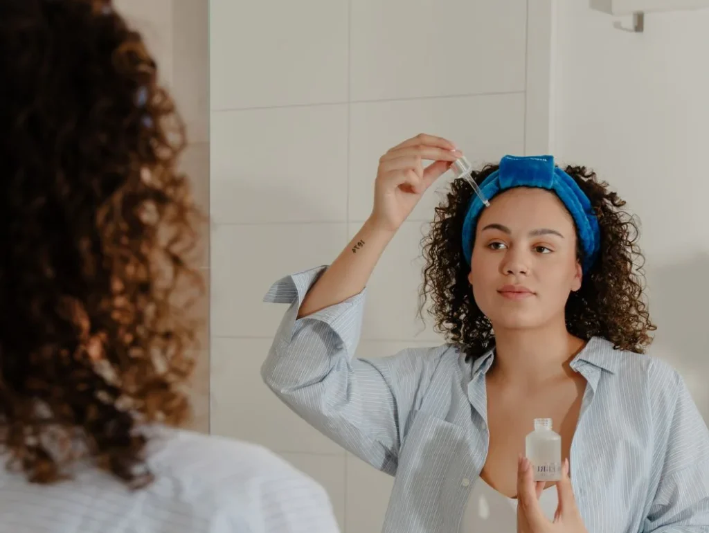 Ontgrendel je Beste Gloed Ooit met de Zelfbruin Essentials van Roquebrun