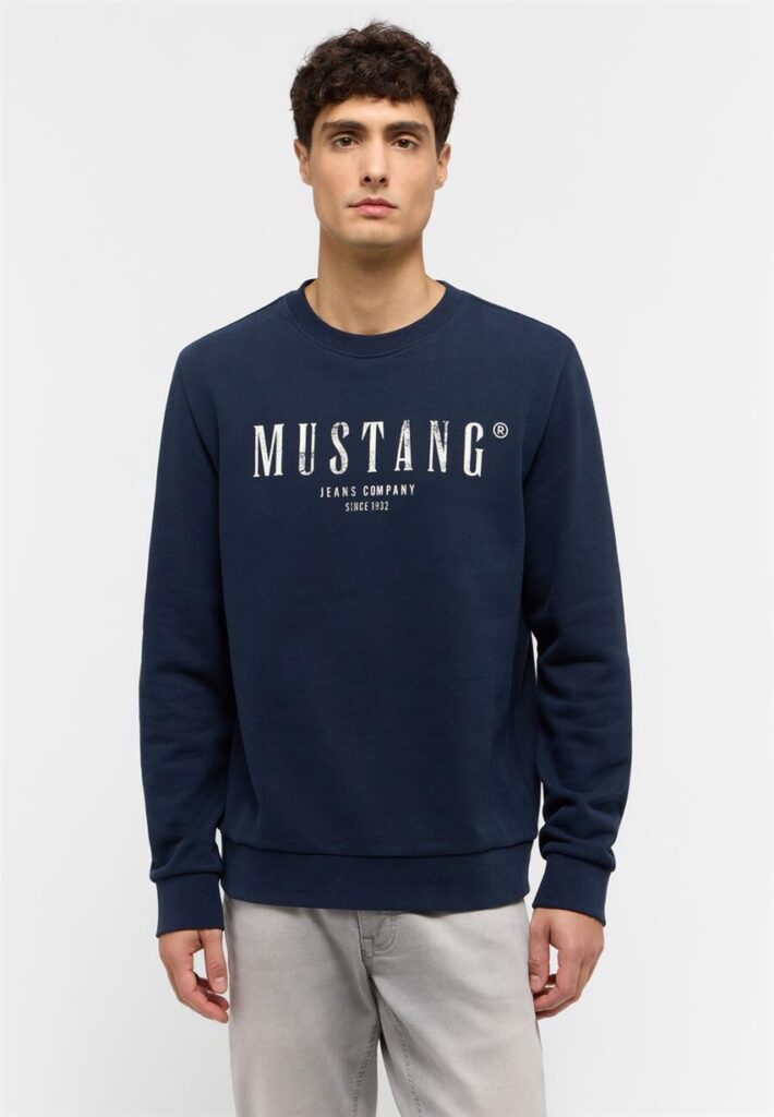Bleib warm und stilvoll: Ein Leitfaden zu Herren-Sweatern und Pullovern von Mustang