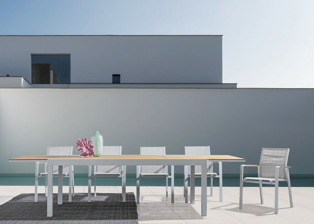 Immergiti nel Lusso: La Storia Ispiratrice Dietro le Creazioni di Mobili Esquisite di Bizzotto