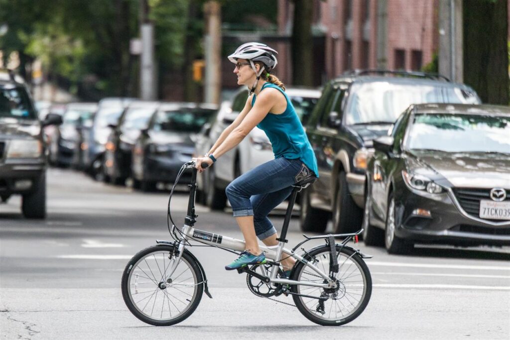 Exploring the Convenience of Folding Electric Bikes from Viviebikes