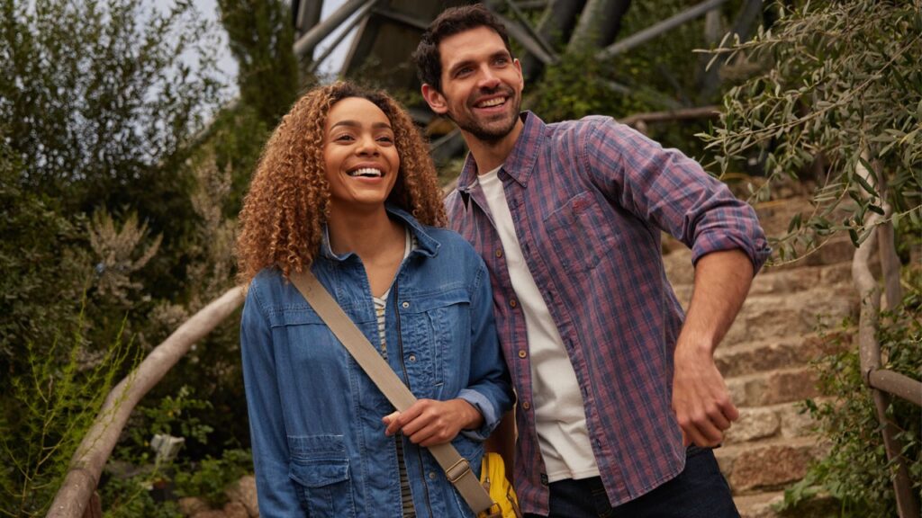 From Coast to City: The Versatility of Weird Fish’s Outdoor-Inspired Wardrobe