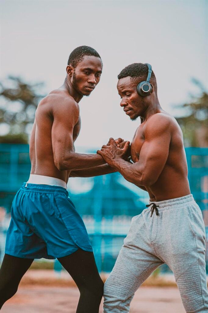 From the Field to the Future: Warrior’s Impact on Sports Apparel In the dynamic world of sports apparel, UK brand Warrior has carved out a reputation for pushing boundaries and setting new standards. Known primarily for their rugged and innovative sports equipment, Warrior has also made significant strides in sports apparel, impacting everything from performance gear to fan wear. Here’s how Warrior has transitioned from a traditional sports equipment provider to a futuristic leader in sports apparel.