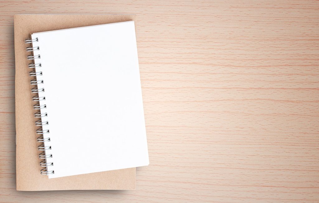 Nachhaltig, smart und stylisch: Warum jeder MOYU-Notizbücher liebt In einer Welt, in der Nachhaltigkeit und Innovation wichtiger sind als je zuvor, definiert MOYU unsere Art zu schreiben neu. Stellen Sie sich ein Notizbuch vor, dem nie die Seiten ausgehen und das Funktionalität, Stil und Umweltfreundlichkeit in einem eleganten Design vereint. Klingt zu schön, um wahr zu sein? Denken Sie noch einmal darüber nach! MOYU-Notizbücher sind die perfekte Mischung aus Nachhaltigkeit, Intelligenz und Stil – ein Wendepunkt für alle, die Abfall reduzieren, organisiert bleiben und mit Stil schreiben möchten. Lassen Sie uns herausfinden, warum diese Notizbücher für Studenten, Berufstätige und umweltbewusste Denker gleichermaßen ein Muss sind.
