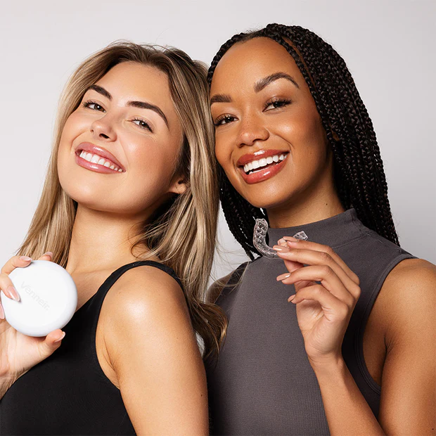 Custom Essix Retainers: Why Choose Venneir to Keep Your Teeth Aligned