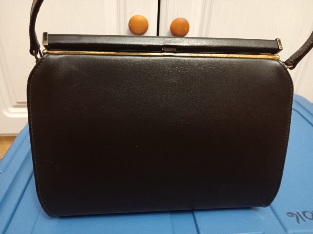 Why Verafied US Bags Are the Ultimate Statement of Modern Elegance