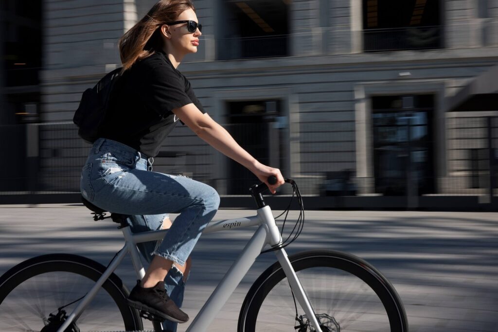 Riding Green: How TENWAYS is Building a Sustainable Future Through E-Biking As the world increasingly recognizes the urgent need for sustainable solutions, one brand is making waves by transforming the way we move. TENWAYS, a collective of cycling enthusiasts and industry experts, has embraced the challenge of building a greener and more sustainable future through the power of e-biking. By combining innovative technology, a passion for cycling, and a commitment to environmental stewardship, TENWAYS is leading the charge toward a cleaner, more eco-friendly world.