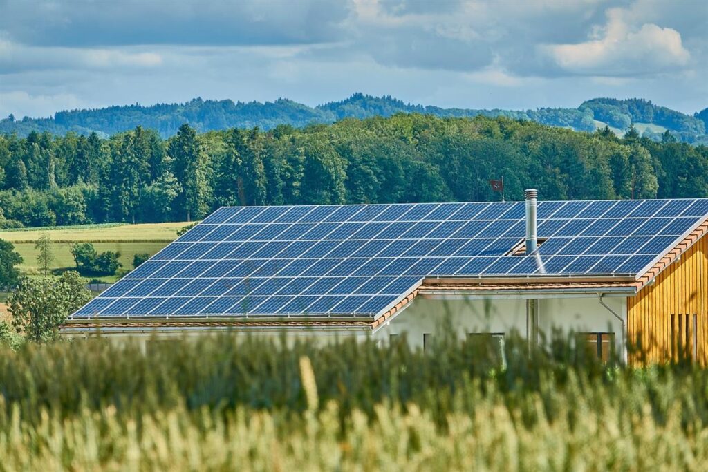 Die Sonne nutzen: Wie Renogy die Entwicklung erneuerbarer Energien vorantreibt Da die Welt dringend nachhaltige Energielösungen benötigt, steht Deutschland an der Spitze der Revolution der erneuerbaren Energien. Zu den Pioniermarken, die in diesem Bereich bedeutende Fortschritte machen, gehört Renogy. Renogy ist für seine innovative Solartechnologie bekannt und verändert die Art und Weise, wie Privatpersonen und Unternehmen Solarenergie nutzen, und treibt den Übergang zu einer nachhaltigeren Zukunft voran.