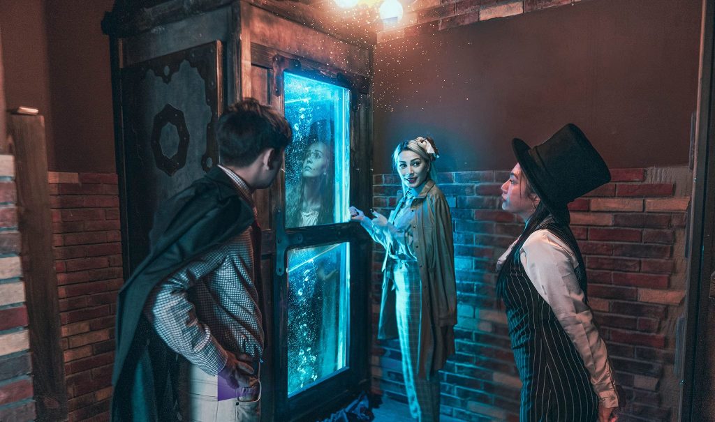 Hinter verschlossenen Türen: Warum NoWayOut Europas ultimatives Escape Room-Ziel ist Tauchen Sie ein in eine geheime Welt voller Geheimnisse, Spannung und Überraschungen – hinter verschlossenen Türen. Willkommen bei NoWayOut, dem Escape Room, den es in Europa noch nie gab. Gegründet in Dubai und nun weltweit, darunter auch Wien, expandierend, hat NoWayOut die Messlatte für immersive Unterhaltung bereits höher gelegt.