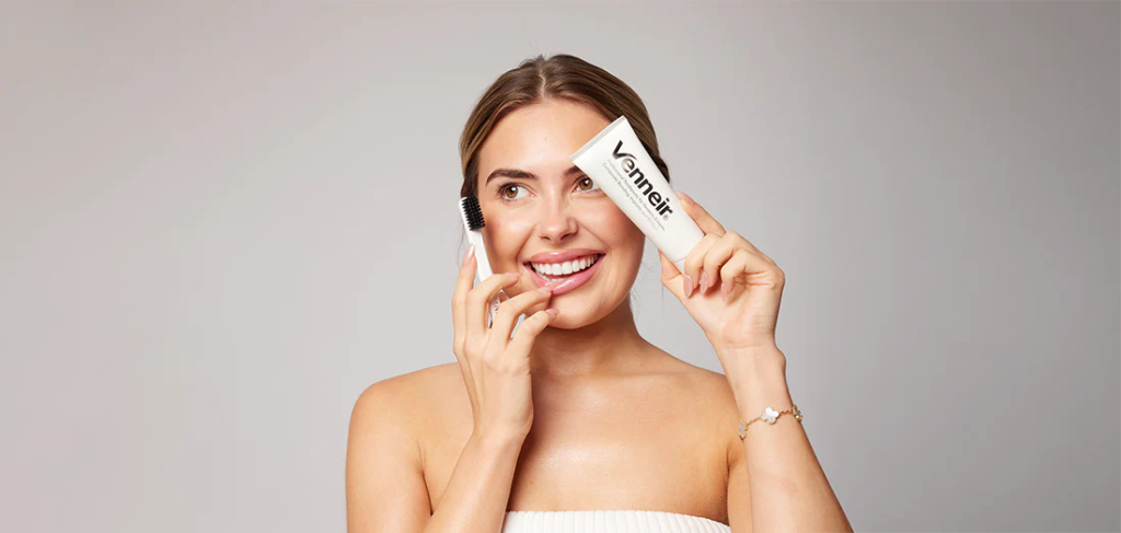 The Ideal Solution for Maintaining Your Veneers and Implants: Discover Venneir’s Professional Toothpaste