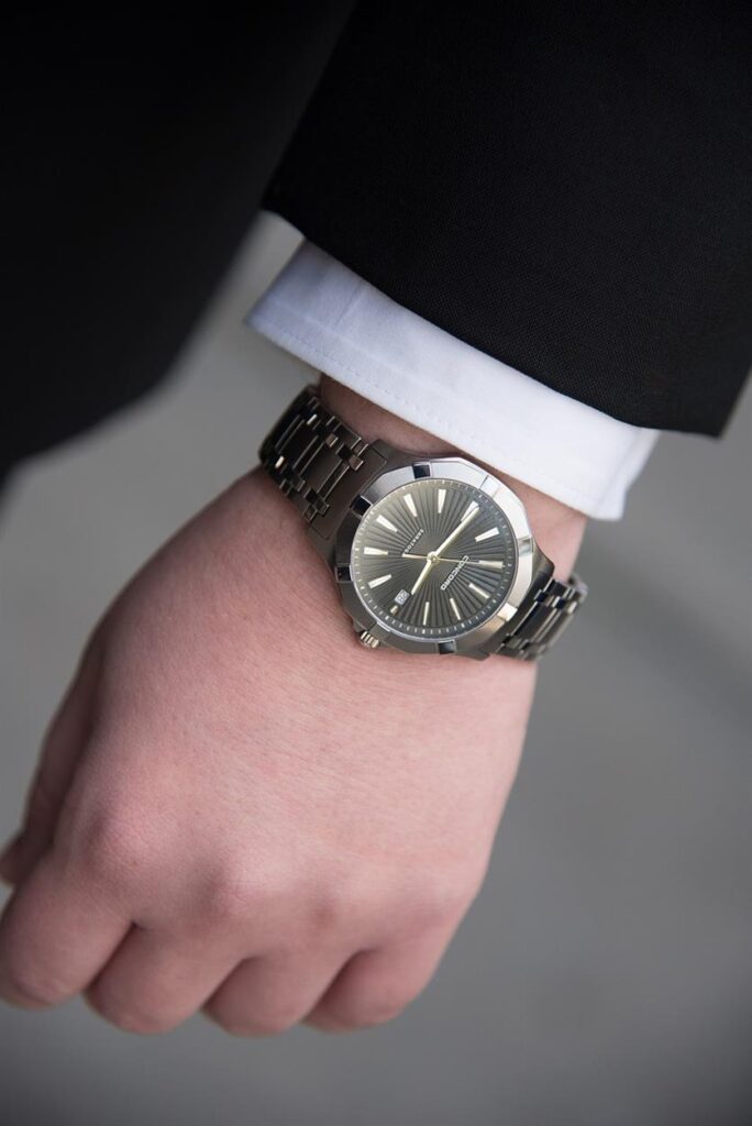 In the world of luxury watchmaking, Laco stands out as a beacon of precision, craftsmanship, and customer care. For nearly a century, the German-based brand has been celebrated for its timeless designs and meticulous attention to detail. But what truly sets Laco apart is its ability to deliver exceptional quality at every stage—from the workshop to the customer’s wrist.This commitment to excellence is what makes Laco watches more than just timepieces; they are a testament to the brand’s dedication to craftsmanship and service.