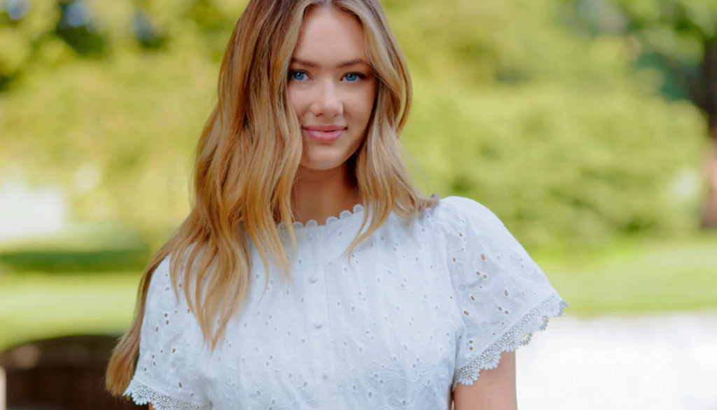 What it’s like shopping for everyday clothes at Ave and Liv