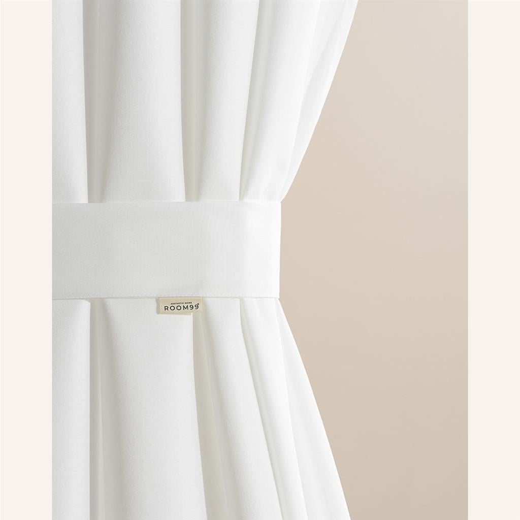 Plus Size Moda w Room99: Stylowa i Wygodna Moda dla Każdej Figury